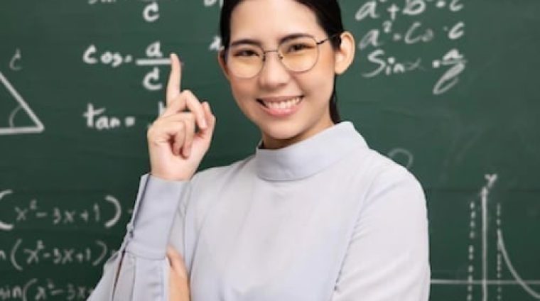 faculty-teacher-8-1.jpg